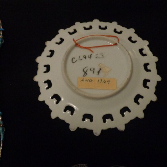 VINTAGE VIRGINA CITY NEVADA SM PLATE SILVER & BEADS NECK FISH NECK LOT - Picture 6 of 8